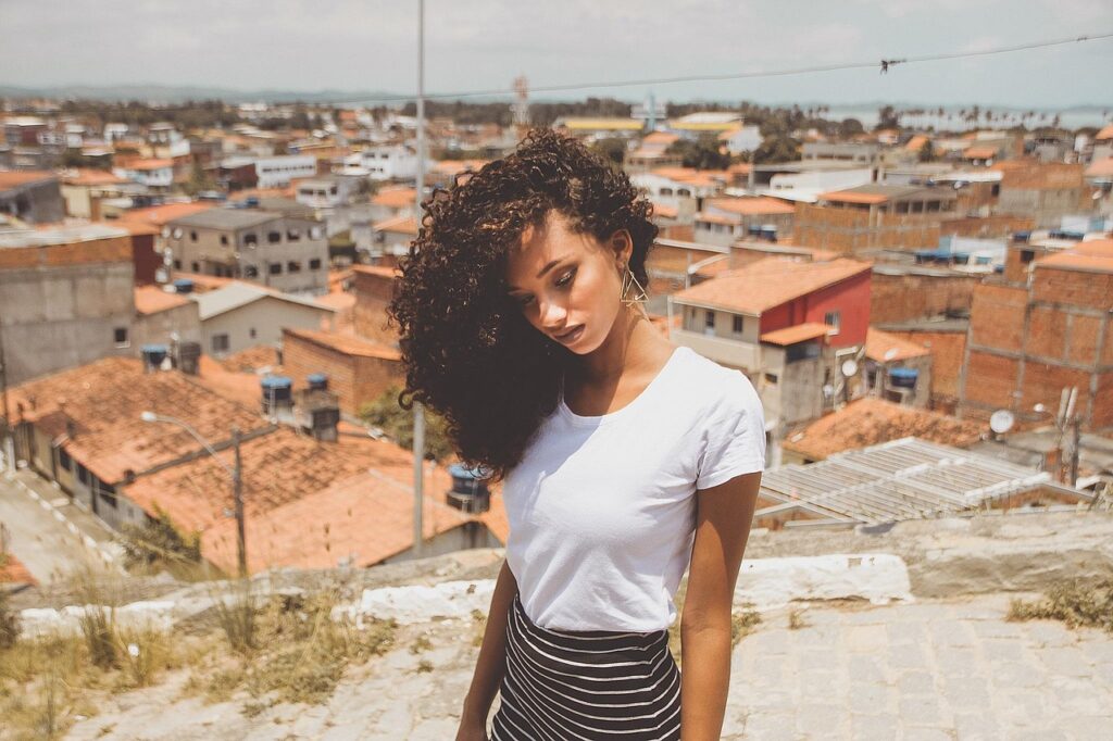 curly hair women